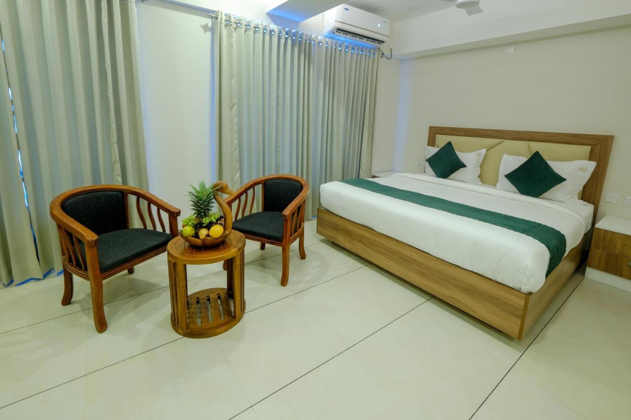 The Heartland Business Hotel, Trivandrum Thiruvananthapuram ภายนอก รูปภาพ